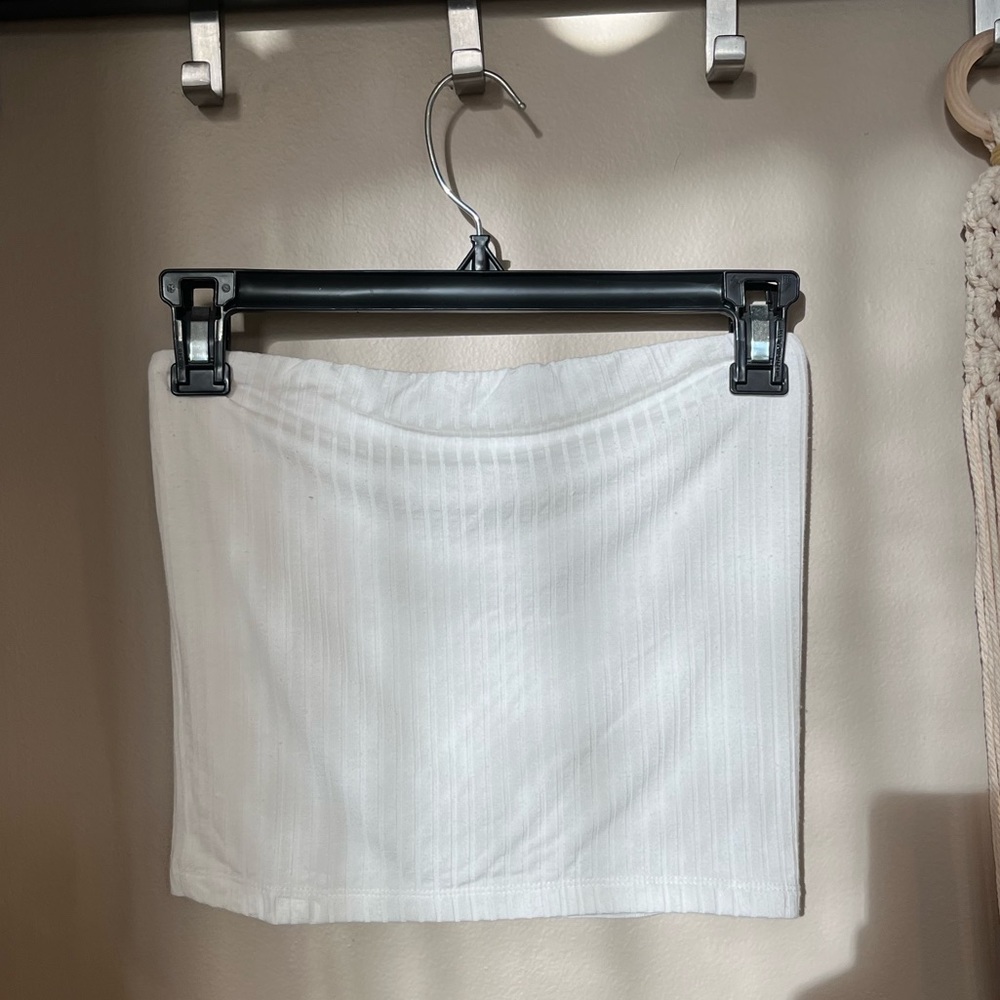 Strapless ribbed white top